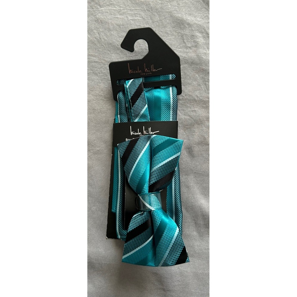 Nicole Miller Bow Tie & Pocket square New